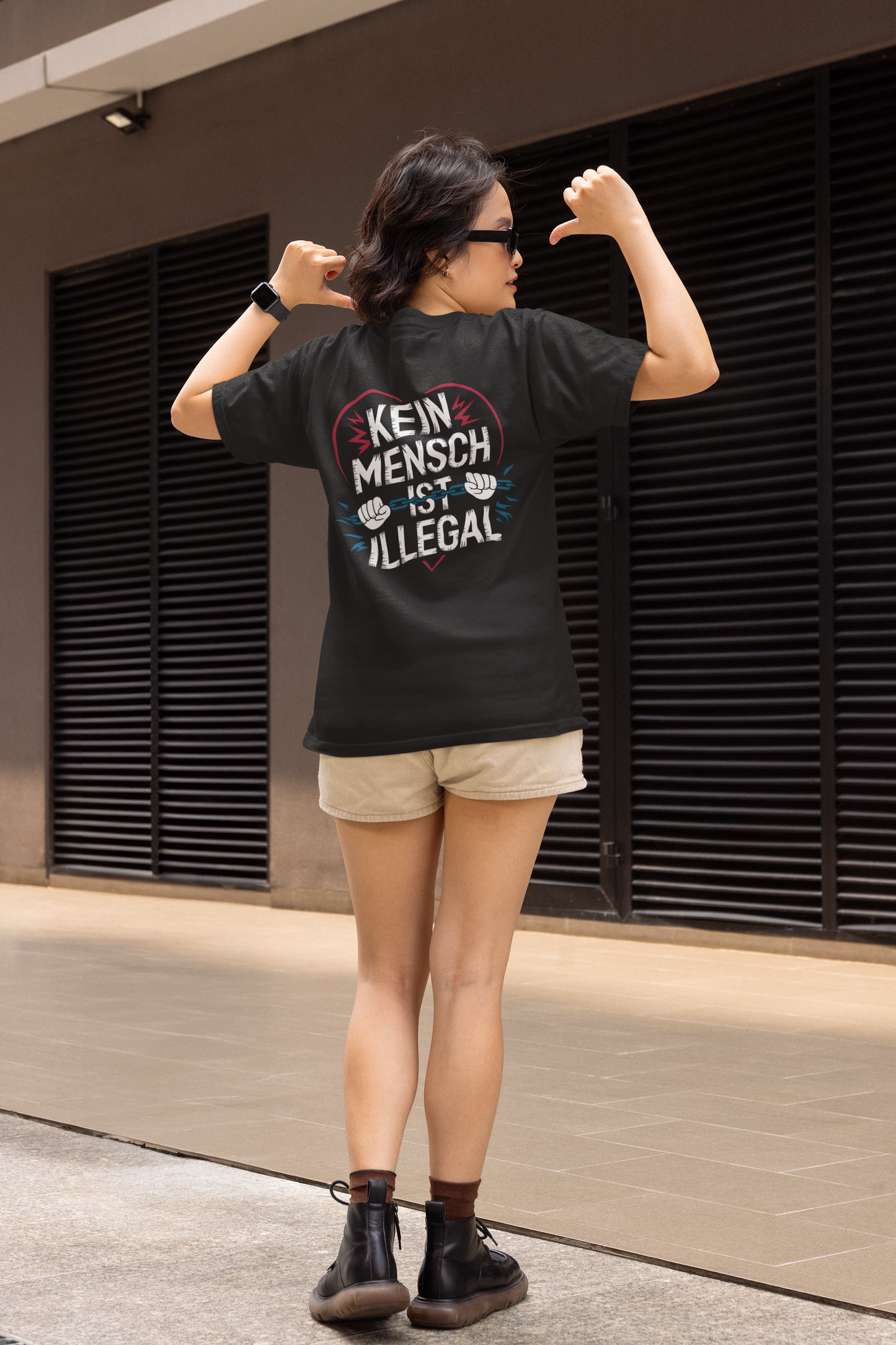 Kein Mensch ist illegal - Oversized Shirt